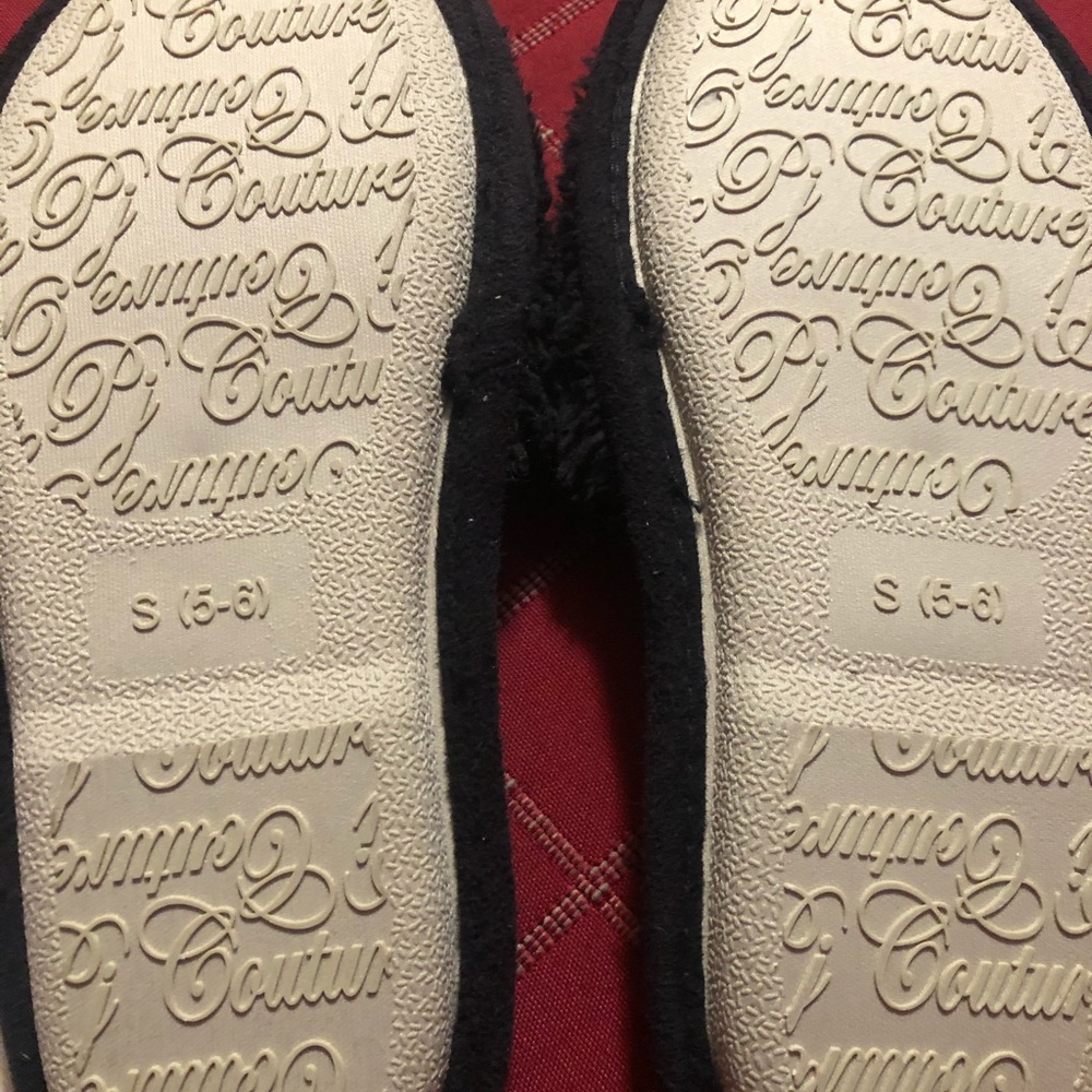 Women’s slippers